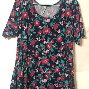 2 Lularoe Perfect T’s